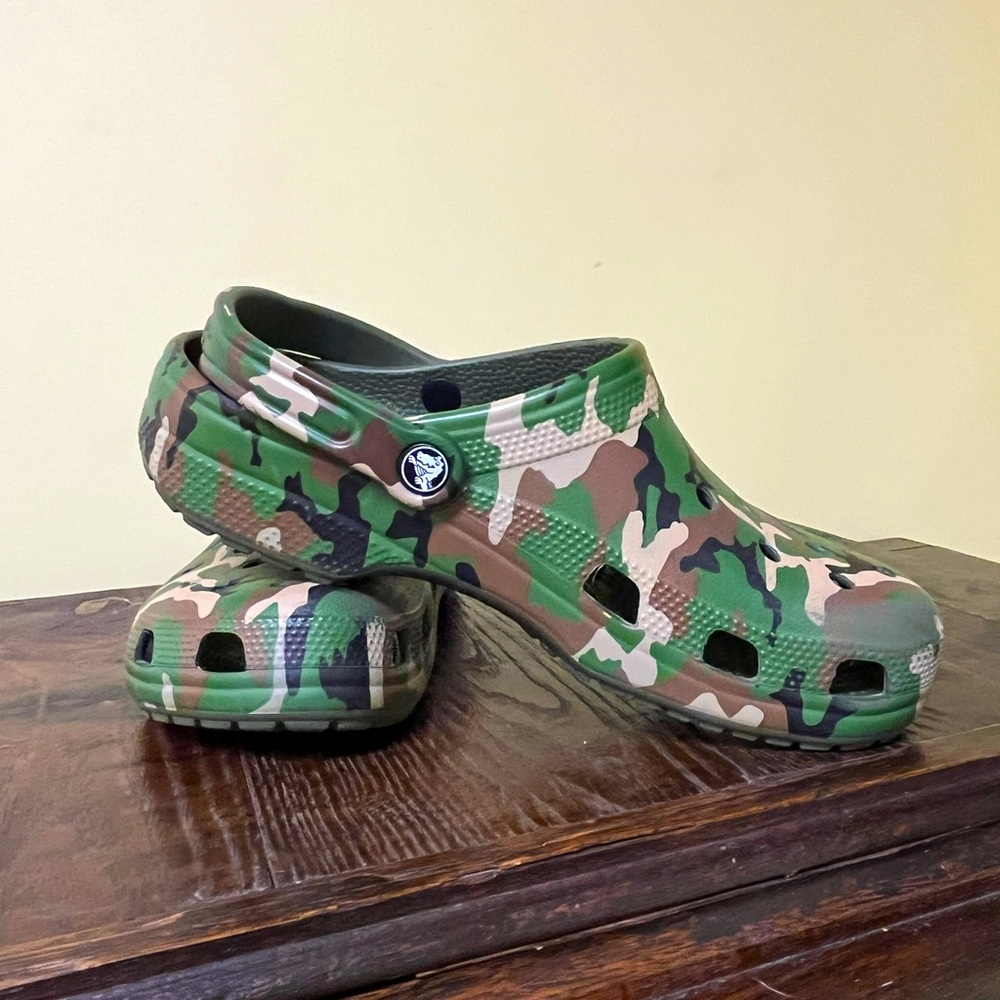 Men’s camo crocs. Maybe worn once